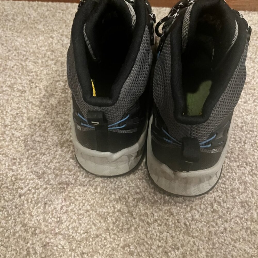 KEEN Men's Nxis Evo mid Height Waterproof Hiking Boot Men's 11 - Picture 3 of 4